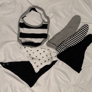 Set of hats and bibs for baby.